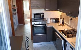 Rory House - Como